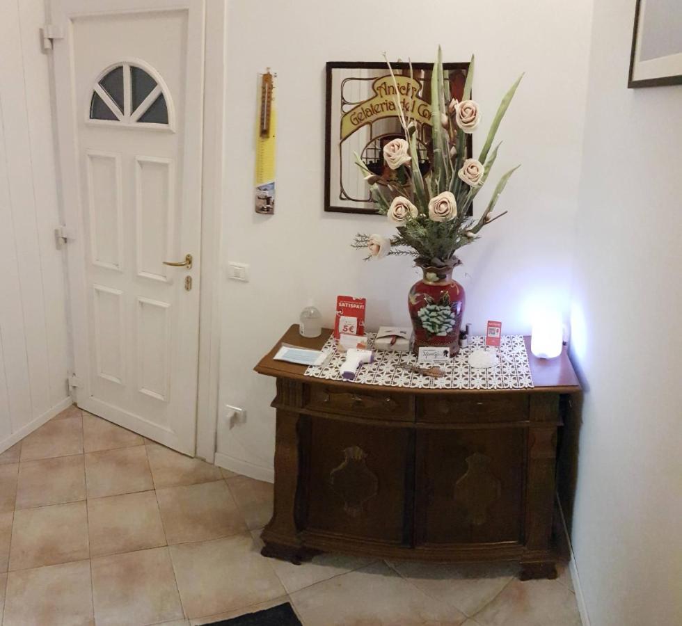 Queen Elizabeth B&B - Affittacamere Argenta Zewnętrze zdjęcie