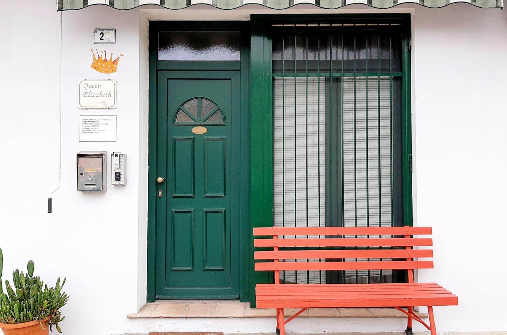 Queen Elizabeth B&B - Affittacamere Argenta Zewnętrze zdjęcie